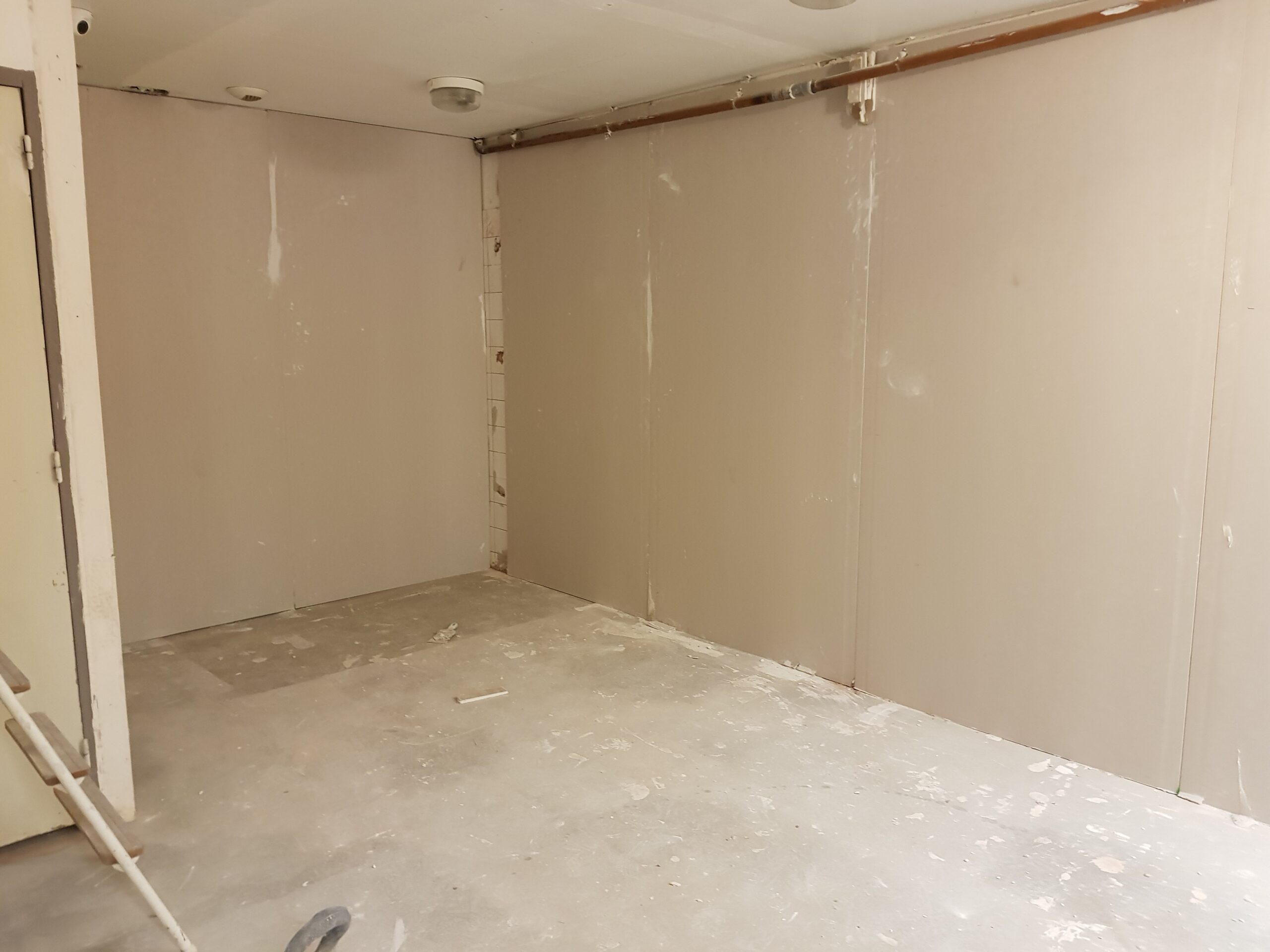 Travaux tardifs dans les locaux